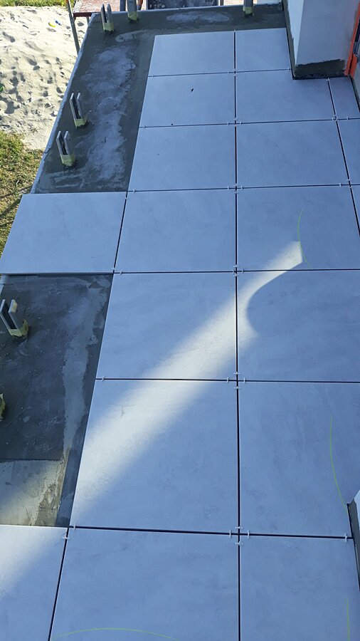 Kafelkowanie balkonu na zewnątrz na piętrze - zdjęcie 6