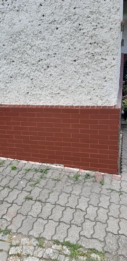 Klejenie klinkierki wokół domu - zdjęcie 7