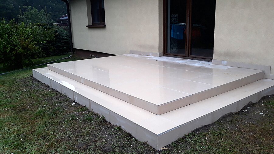 Rybnik, Boguszowicka - kafelkowanie tarasu na zewnątrz - zdjęcie 6