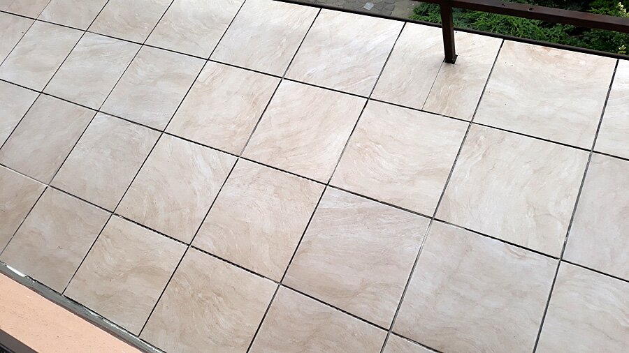 Rybnik, Dworek - kafelkowanie balkonu na zewnątrz wraz z hydroizolacją - zdjęcie 5