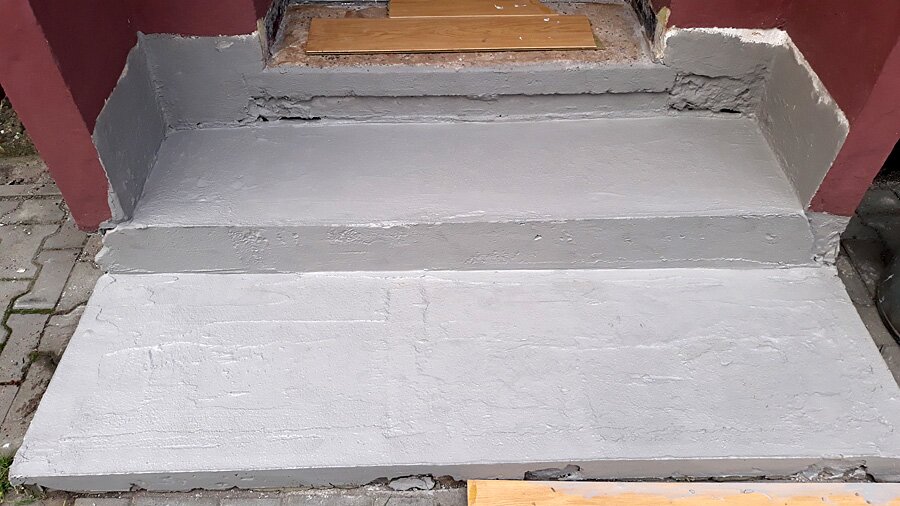 Rybnik - wylewka na balkonie i schodach - zdjęcie 4