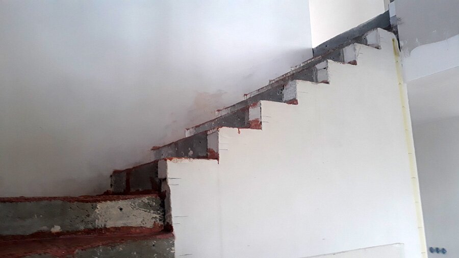 Wylewanie schodów wraz z szałowaniem w Przegędzy - zdjęcie 4