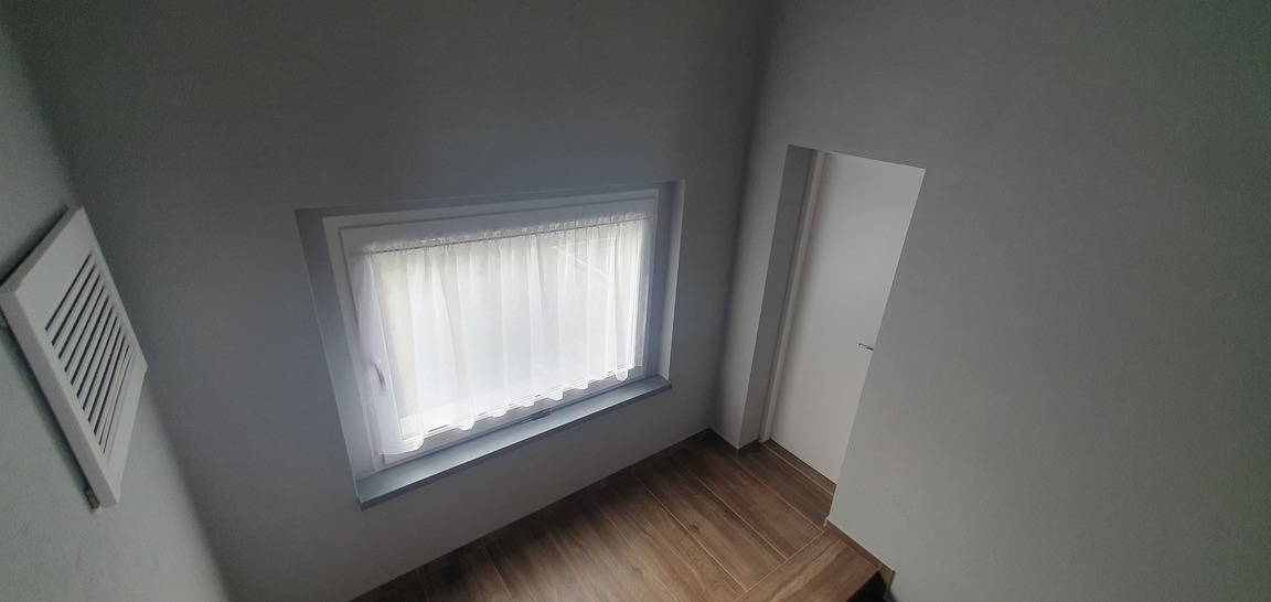 KOMPLEKSOWY REMONT KLATKI SCHODOWEJ I WEJSCIA DO DOMU - zdjęcie 21