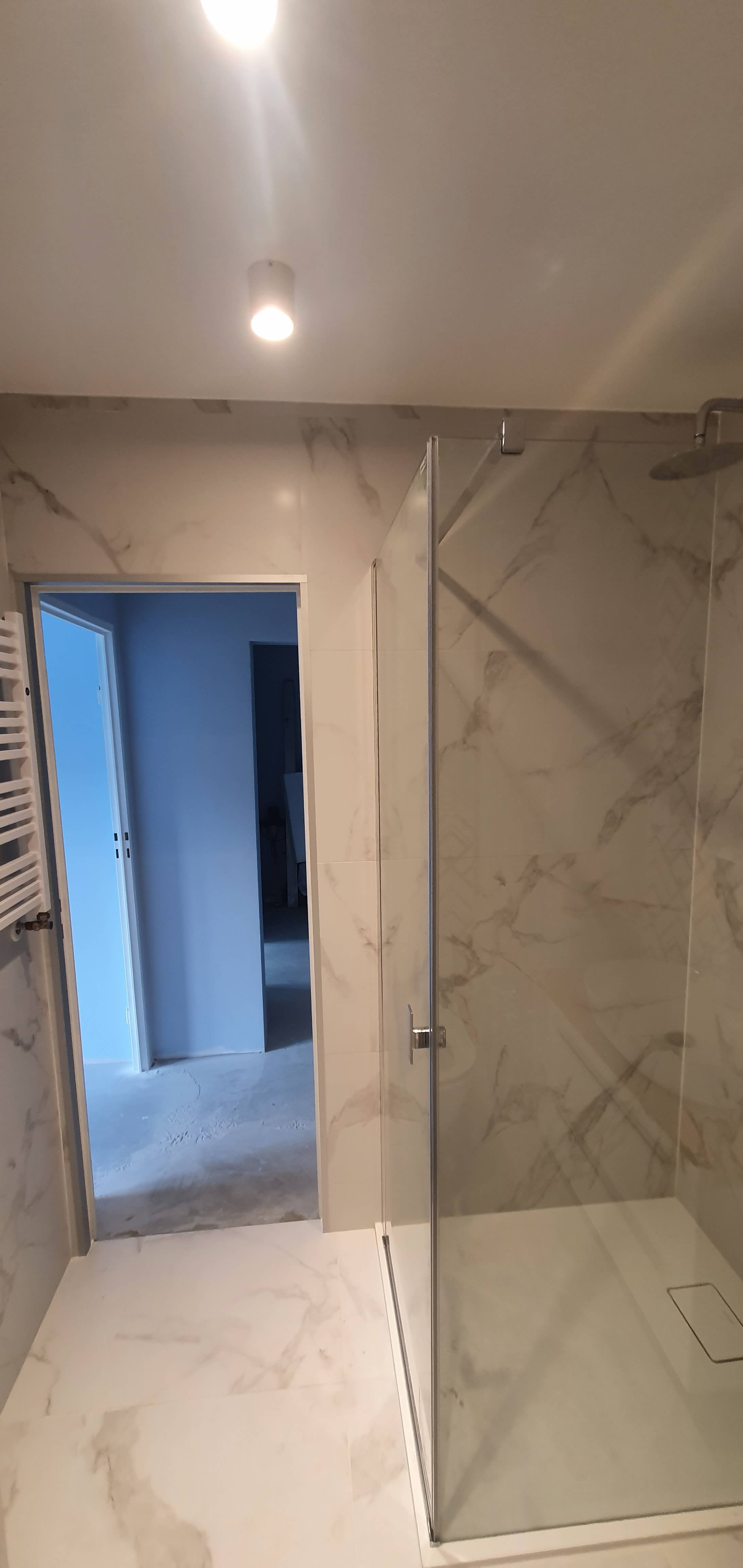 KOMPLEKSOWY REMONT ŁAZIENKI W BLOKU - zdjęcie 6