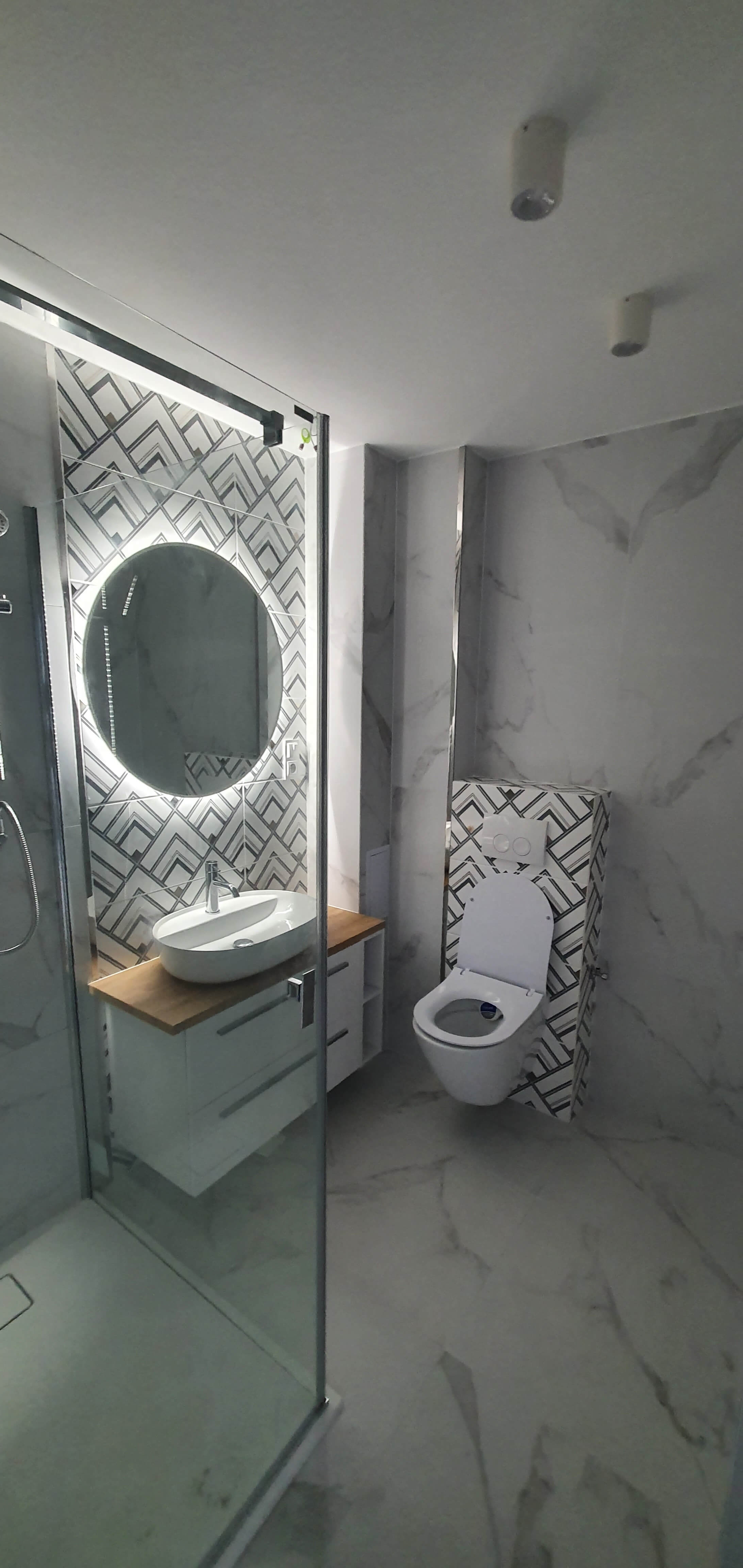 KOMPLEKSOWY REMONT ŁAZIENKI W BLOKU - zdjęcie 8