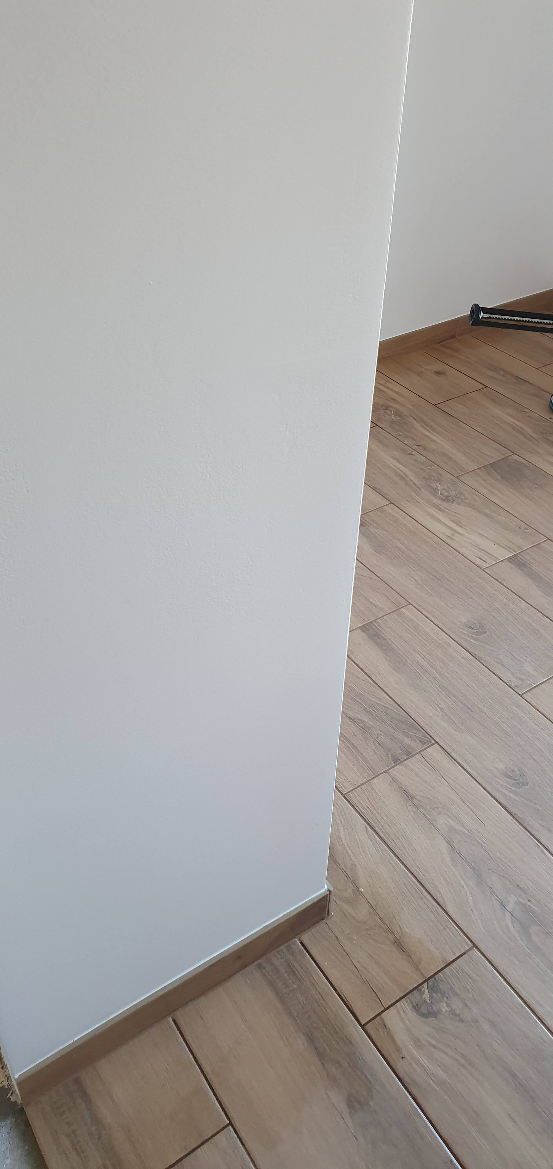 KOMPLEKSOWY REMONT PARTERU STAREGO DOMU - zdjęcie 60