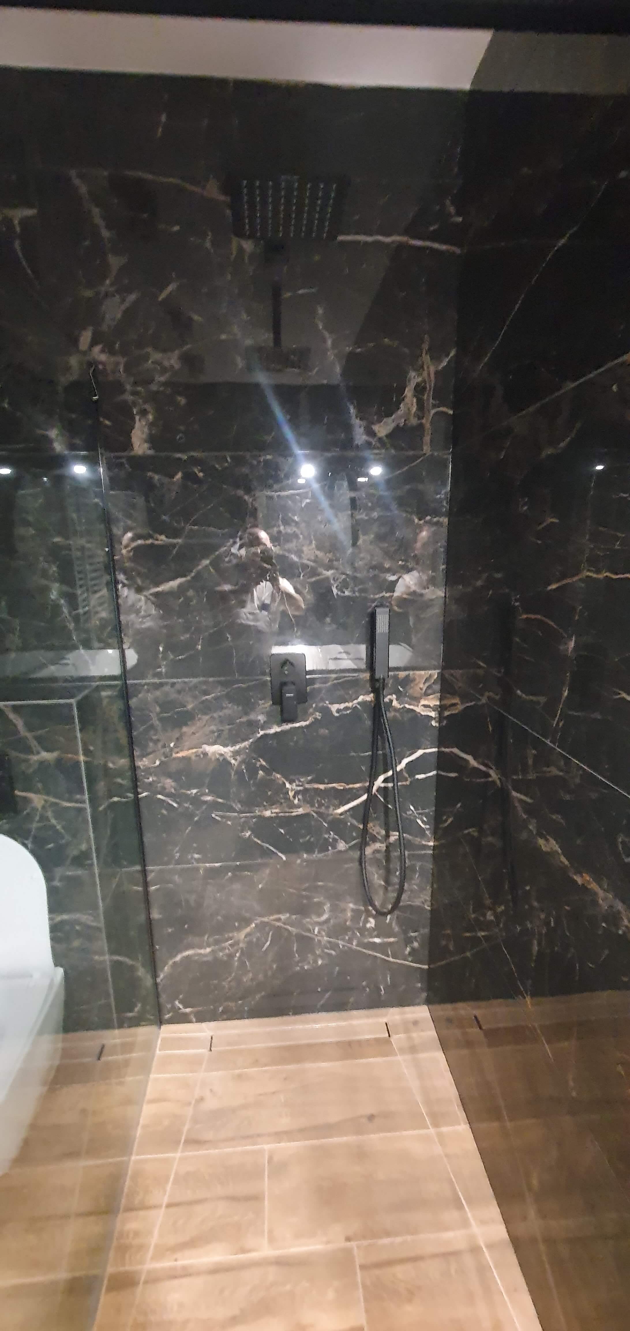 ŁAZIENKA NR2 W MIESZKANIU STAN DEWELOPERSKI - zdjęcie 13