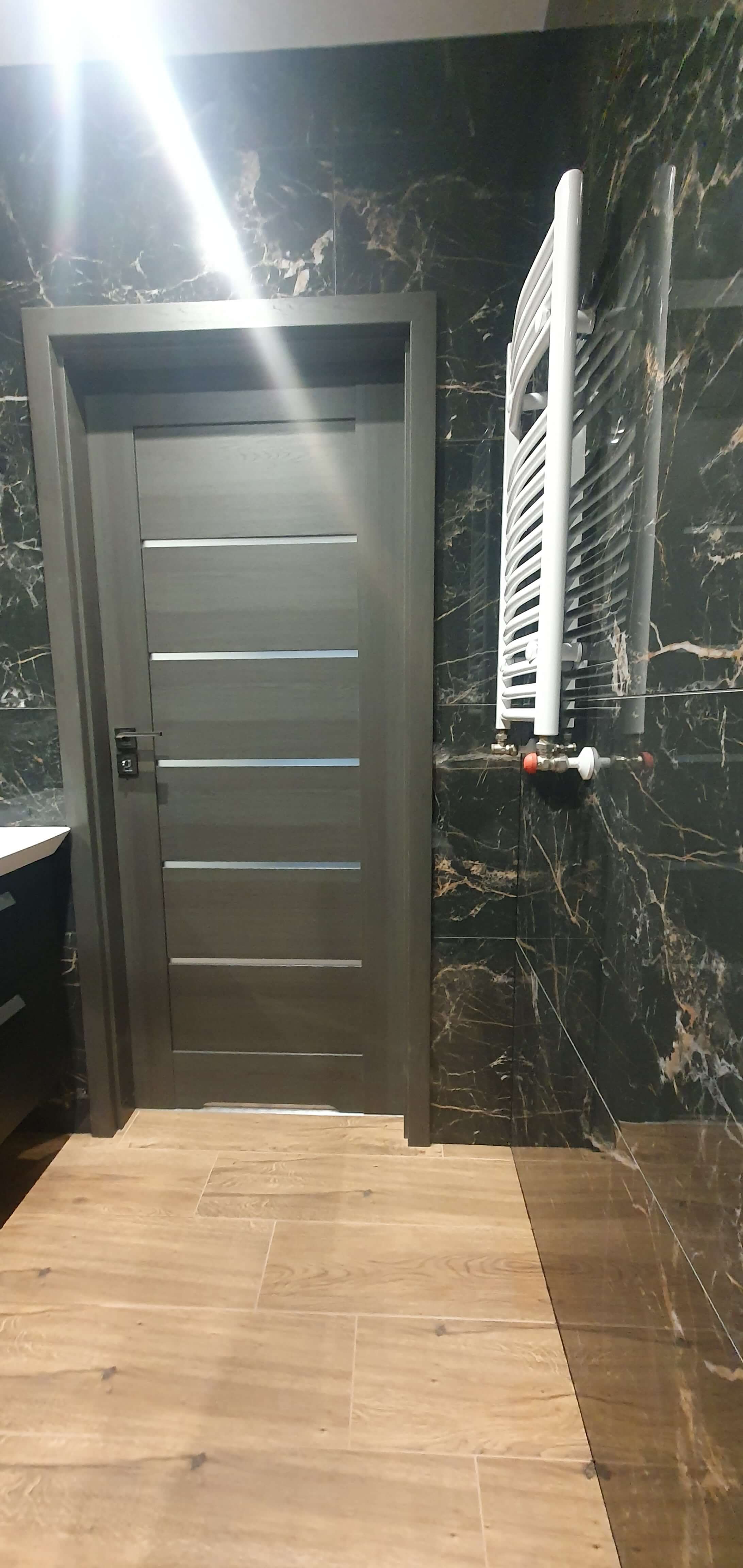 ŁAZIENKA NR2 W MIESZKANIU STAN DEWELOPERSKI - zdjęcie 7