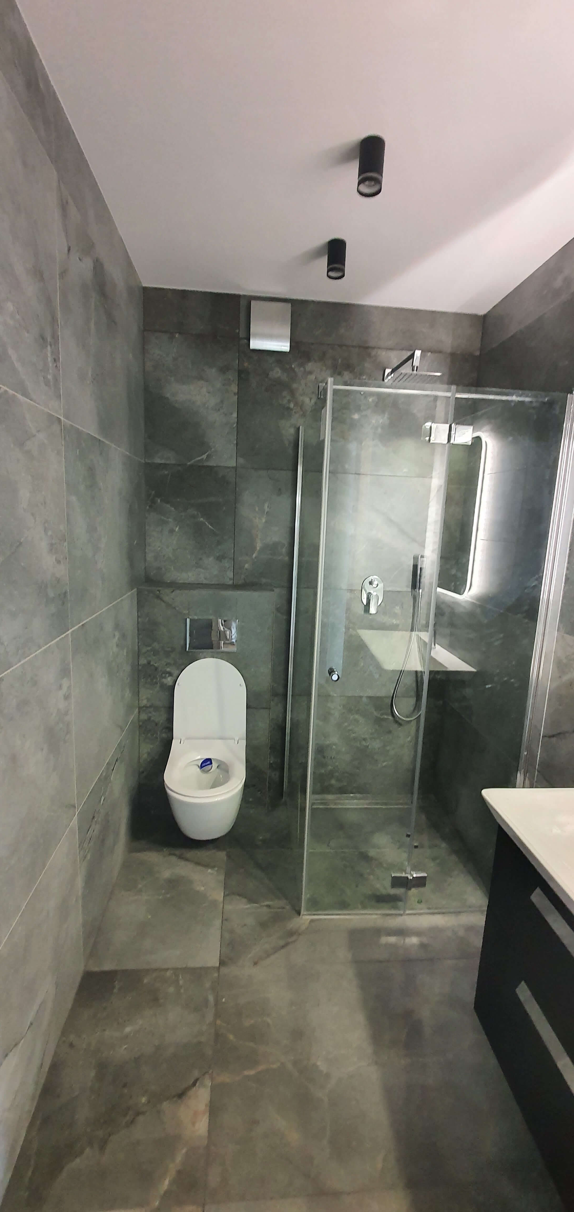 ŁAZIENKA W MIESZKANIU STAN DEWELOPERSKI - zdjęcie 14