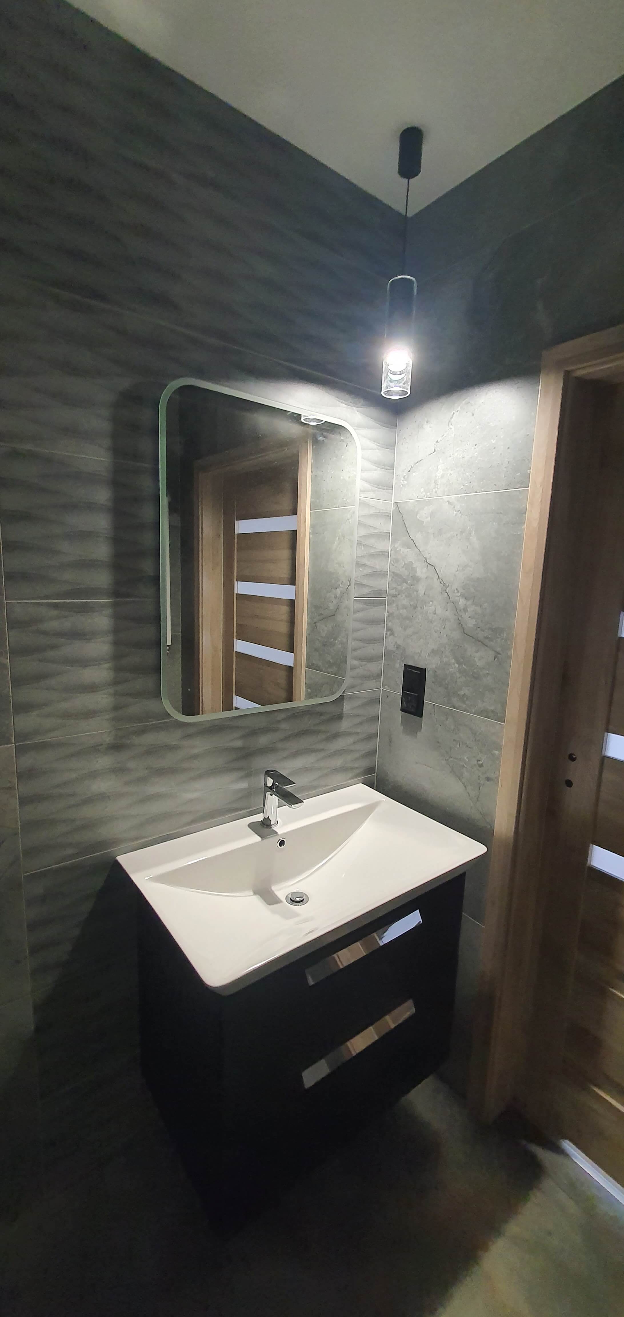 ŁAZIENKA W MIESZKANIU STAN DEWELOPERSKI - zdjęcie 13