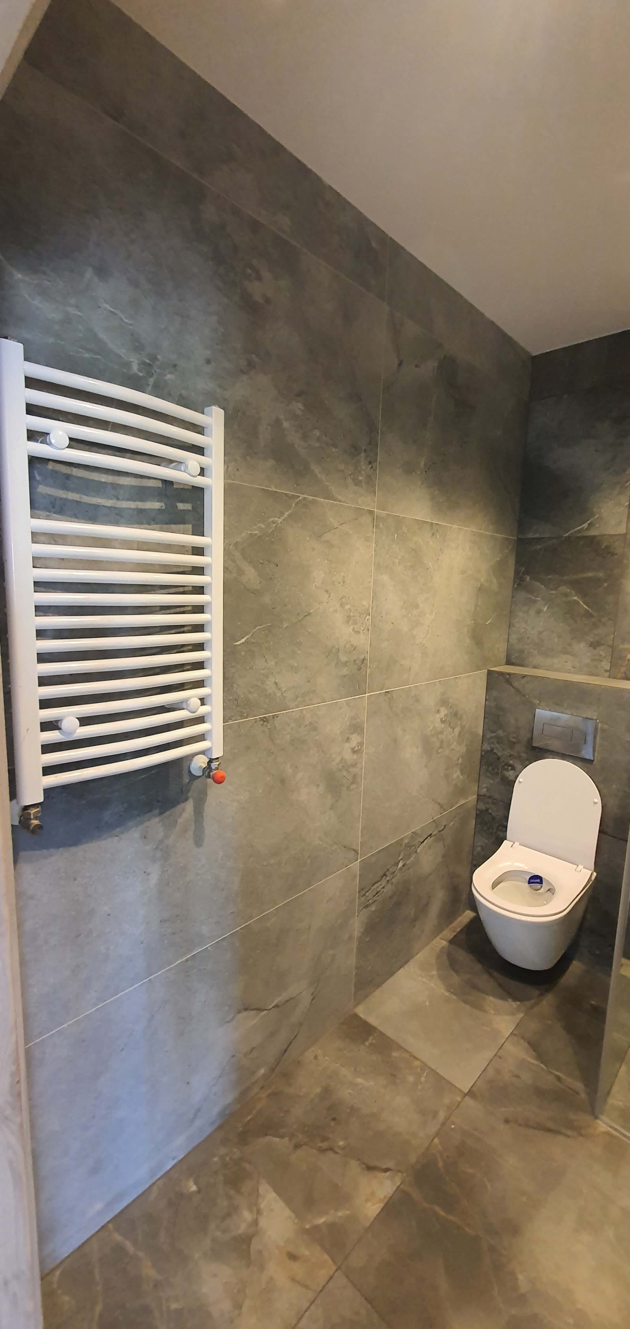 ŁAZIENKA W MIESZKANIU STAN DEWELOPERSKI - zdjęcie 2