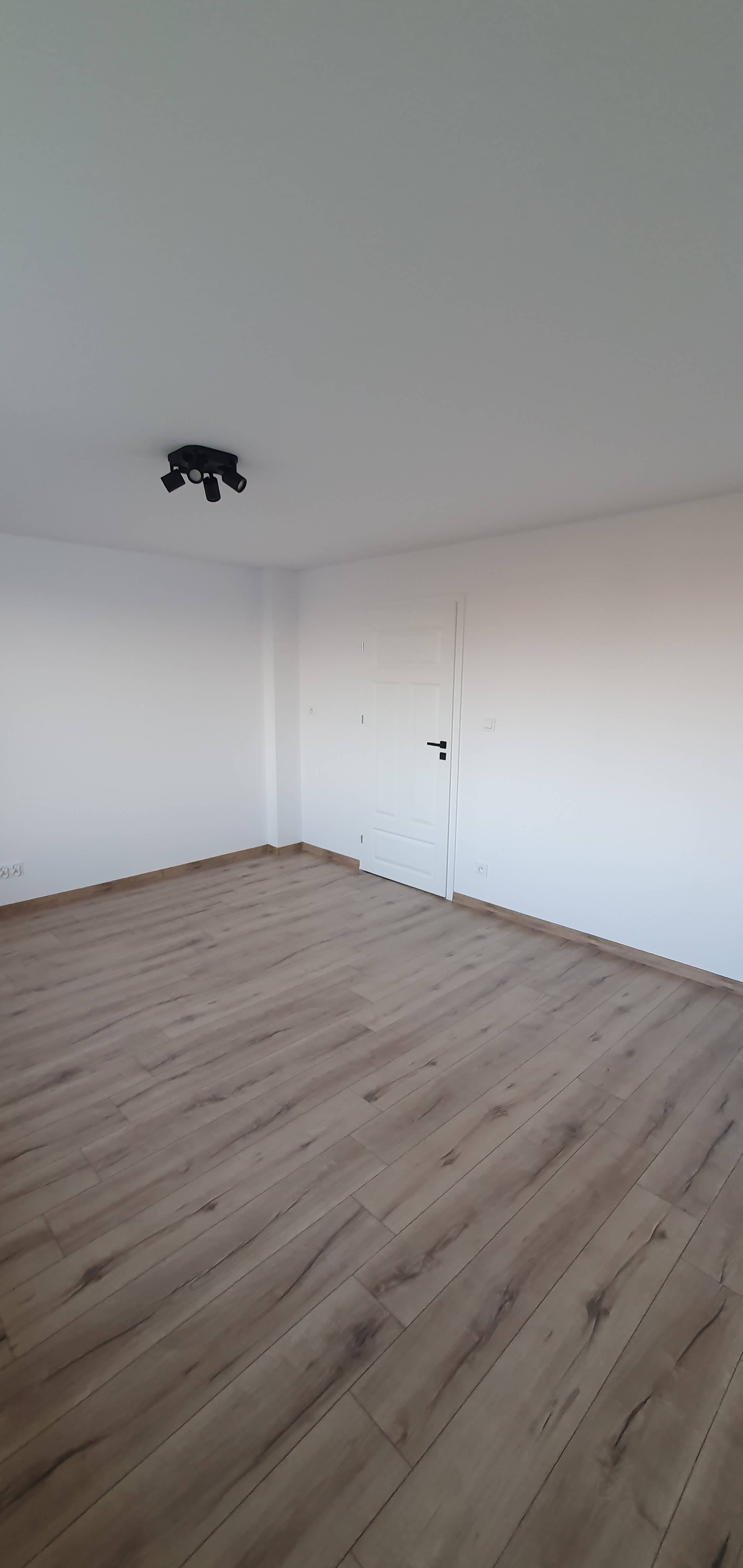 REMONT 100 LETNIEGO DOMU - zdjęcie 31