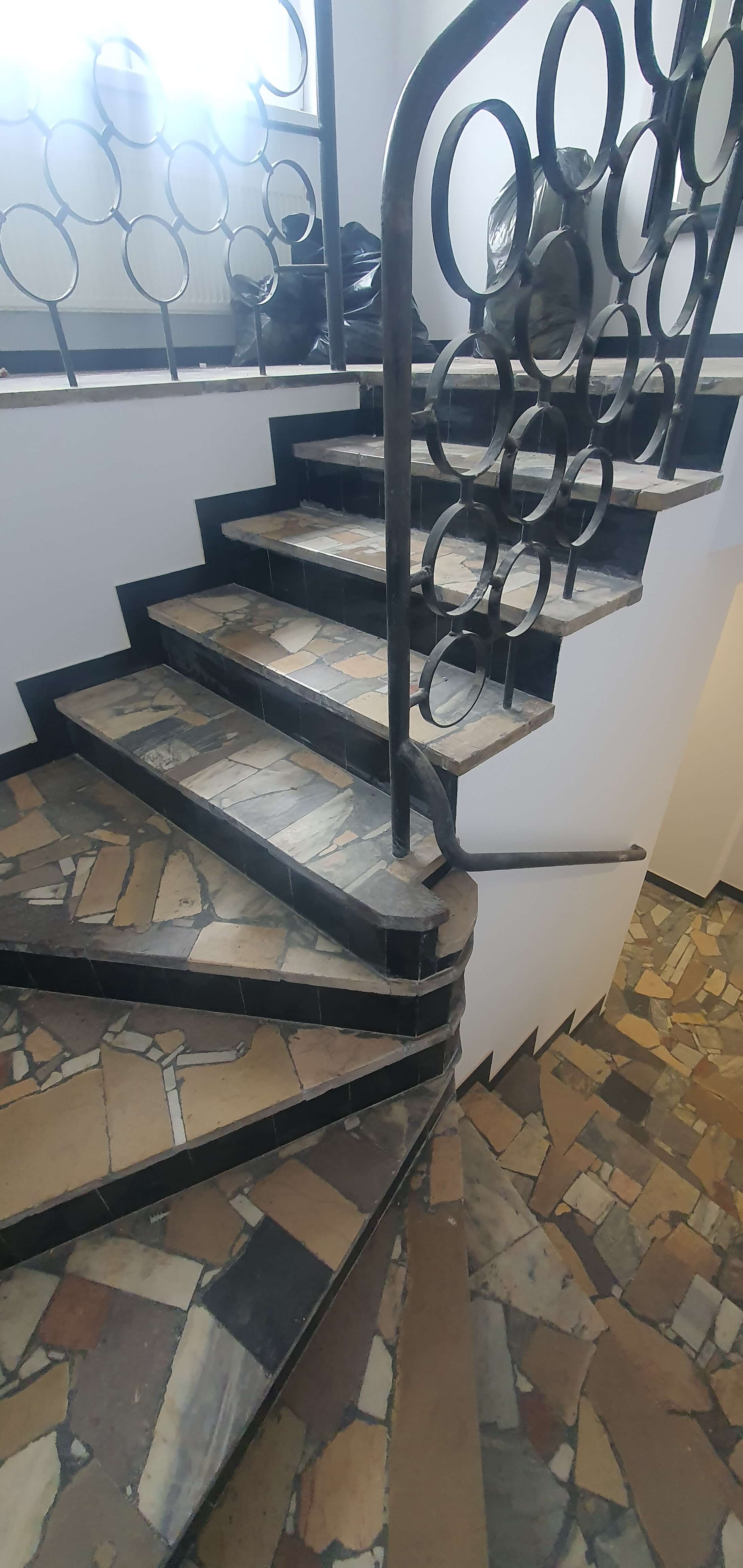 REMONT 100 LETNIEGO DOMU - zdjęcie 81