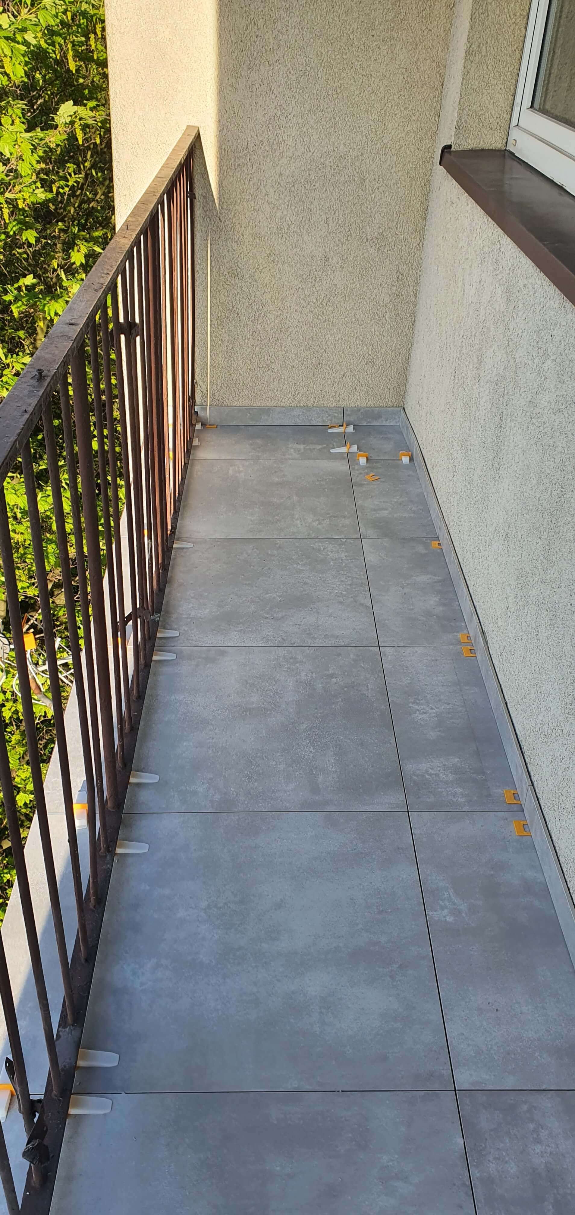 REMONT BALKONU W BLOKU NA PIETRZE - zdjęcie 1