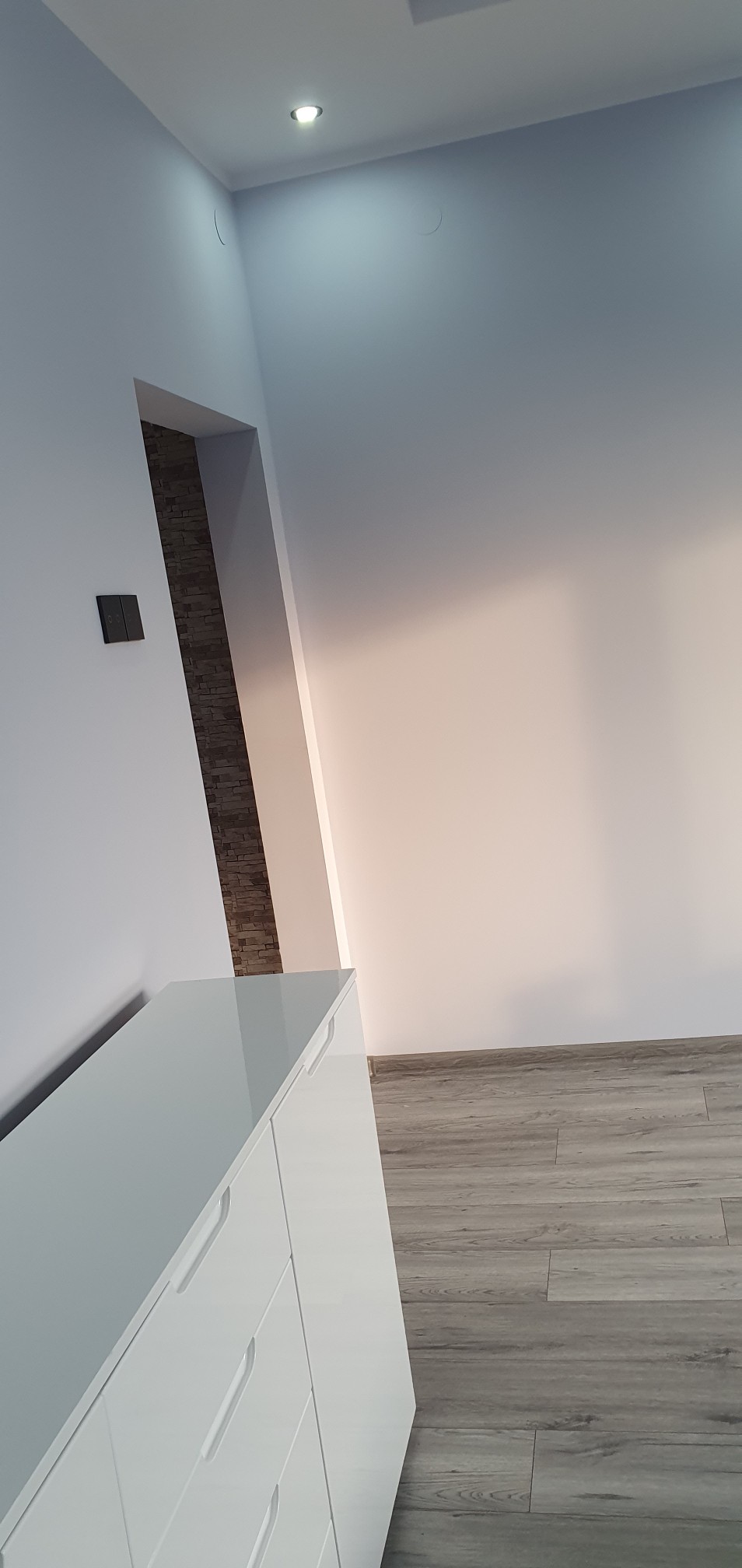 REMONT SALONU - zdjęcie 13