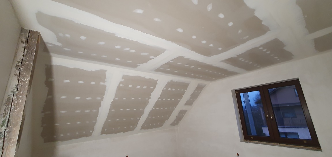 SUFITY PODWIESZANE,GŁADZIE GIPSOWE- PRZYGOTOWANIE POMIESZCZEN POD MALOWANIE - zdjęcie 13