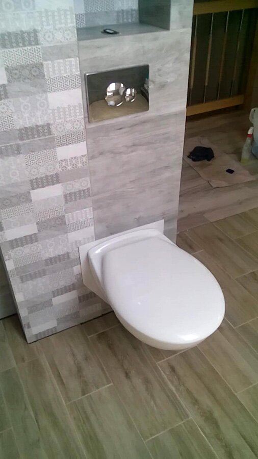 Żory, łazienki na dole oraz piętrze - zdjęcie 19