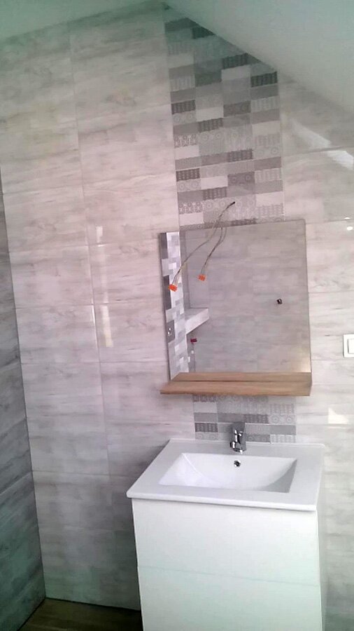 Żory, łazienki na dole oraz piętrze - zdjęcie 21