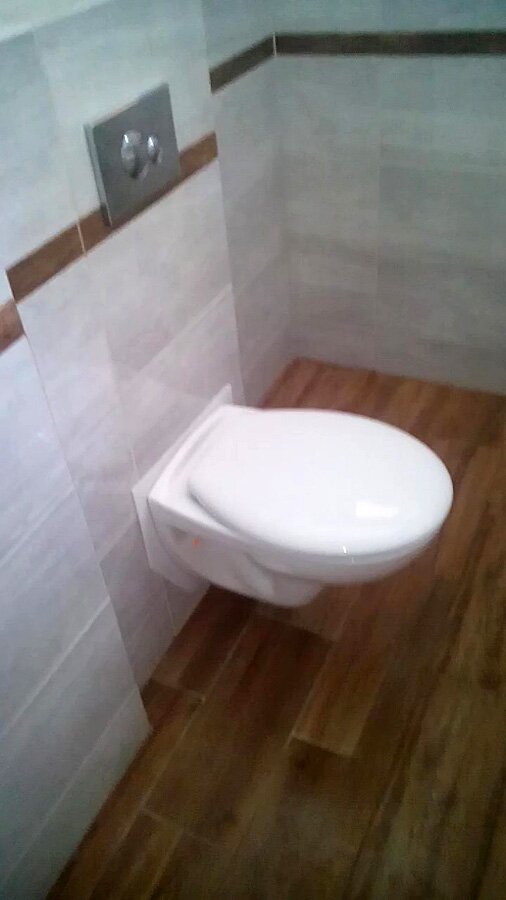 Żory, łazienki na dole oraz piętrze - zdjęcie 2