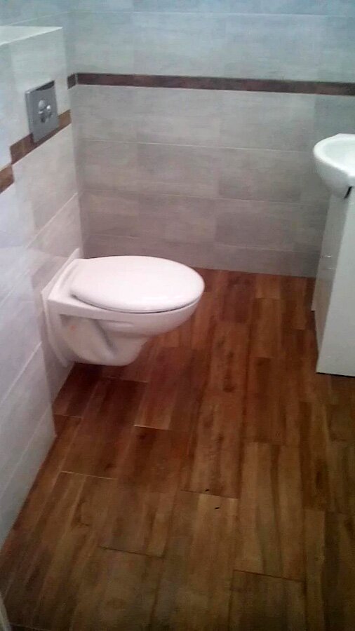 Żory, łazienki na dole oraz piętrze - zdjęcie 6