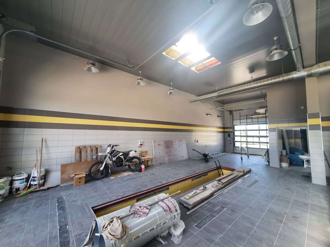 Malowanie Nowej Hali Opon Gruszka Kompleksowo - zdjęcie 2