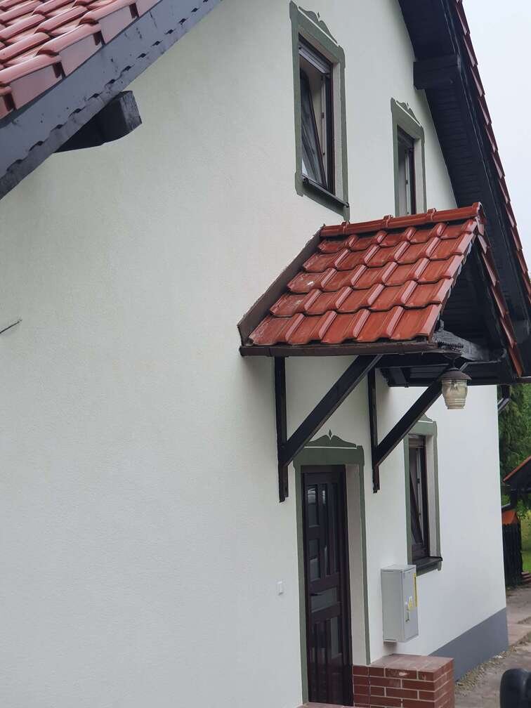 Remont Elewacji Domu w Brennej - zdjęcie 2