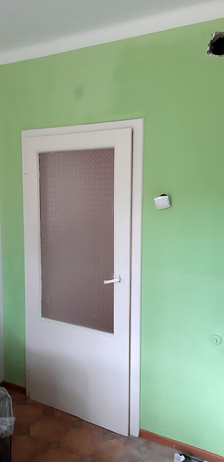 Remont pokoi,przedpokoju,spiżarki,kuchni w domu prywatnym w Chwałowicach - zdjęcie 17