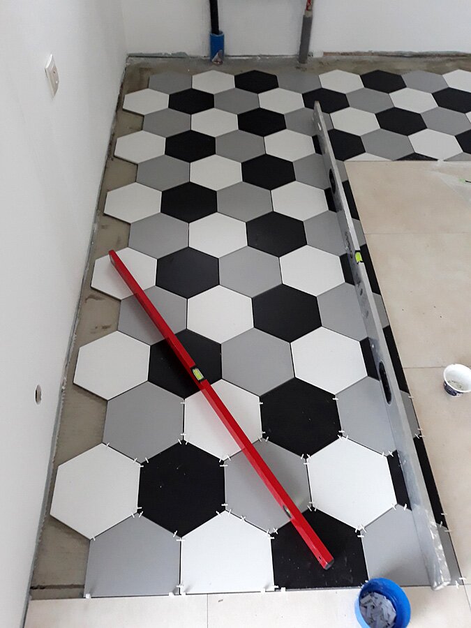 Rybnik, Głucha - kafelkowanie salonu, kuchni, pokoje, malowanie - zdjęcie 2